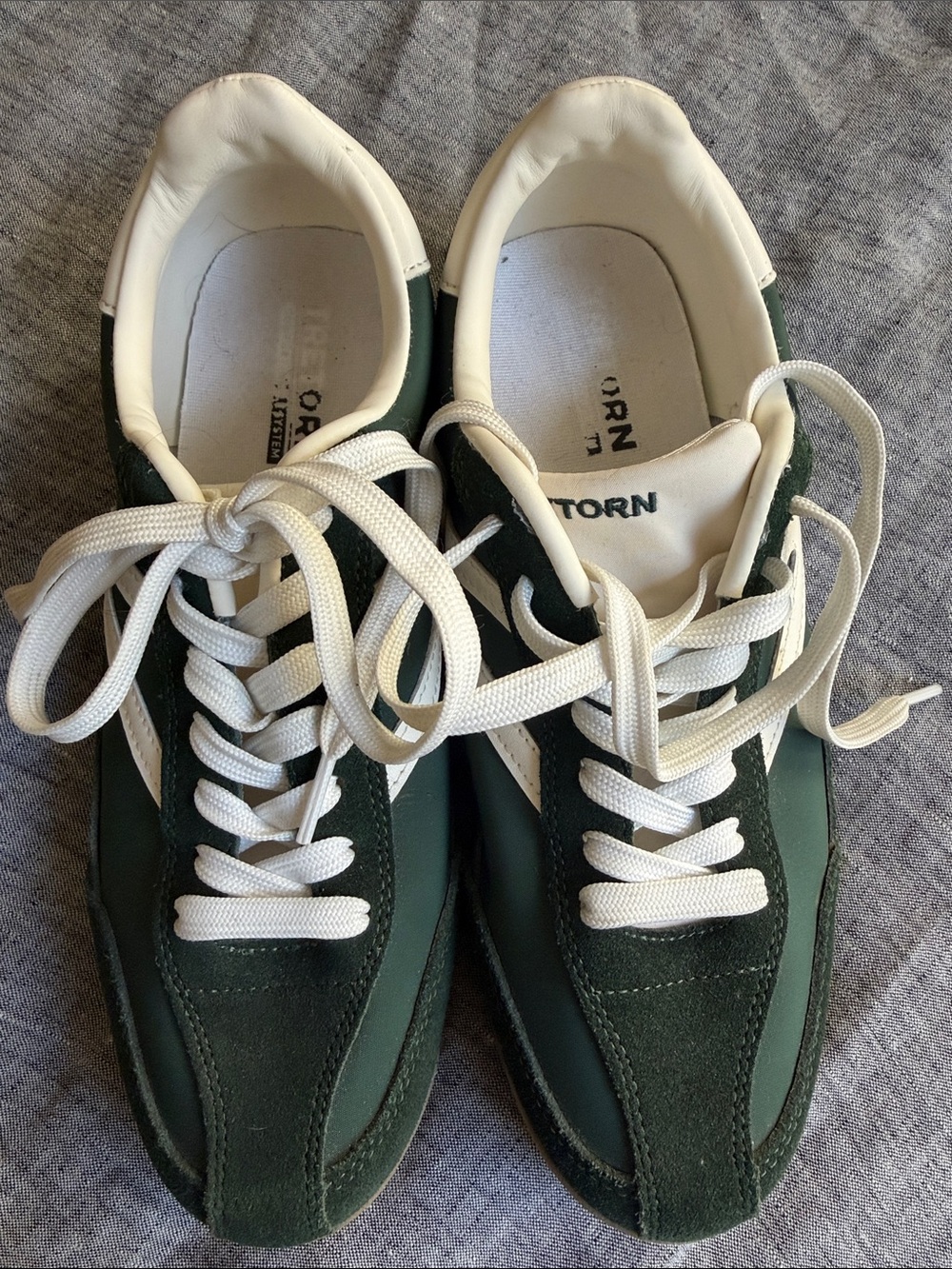 Retro Runner Women's Green and White Sneakers - Picture 8 of 8